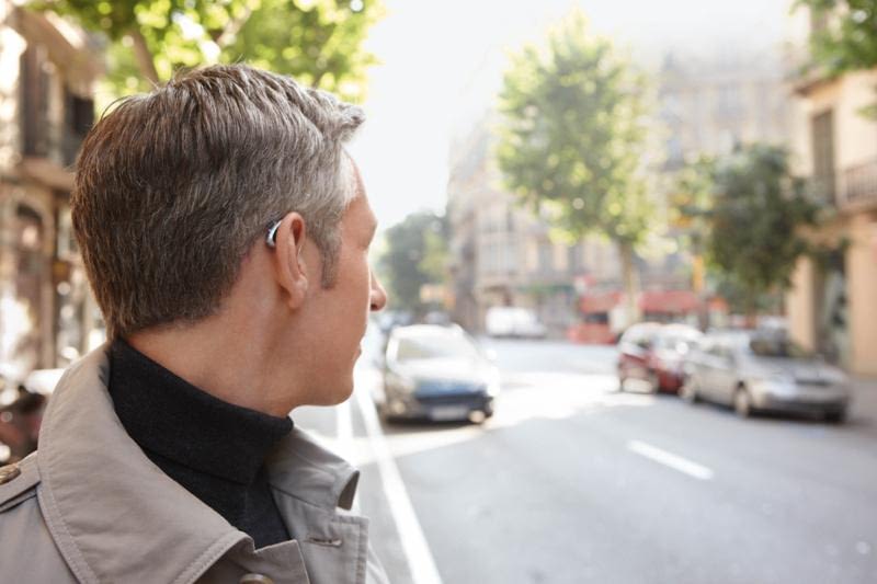 Hörgerät bei Tinnitus Ein Hörgerät macht Ohrgeräusche leiser